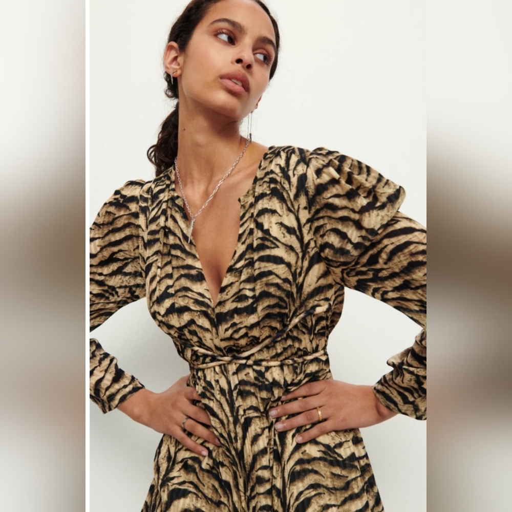 ba&sh Tan Fitted Graphic Puff Sleeve Blouse
